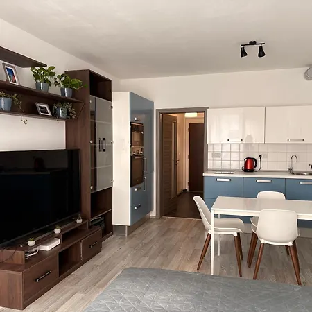 Urbanflat1615 With Parking Apartman *