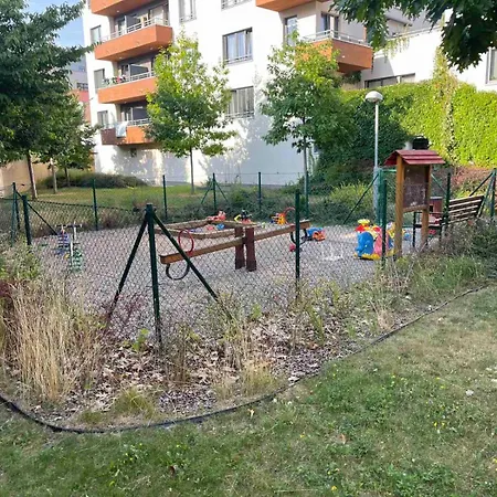 Urbanflat1615 With Parking Prága