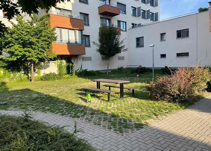 Urbanflat1615 With Parking Апартаменты Прага