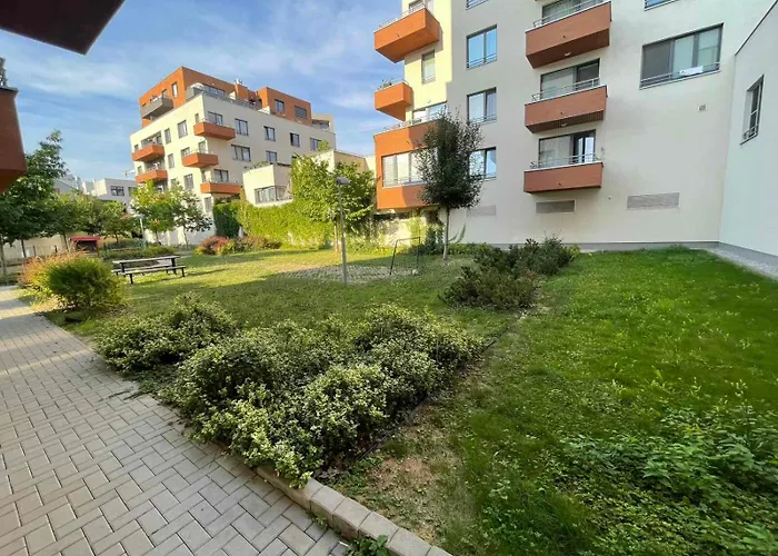 Апартаменты Urbanflat1615 With Parking
